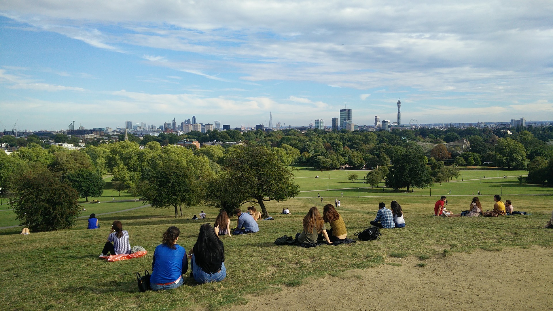 people-sitting-2123948_1920